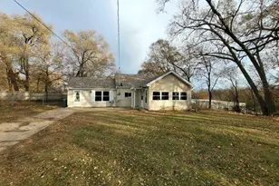 1517 Vine St, Beloit, WI 53511 - Photo 1