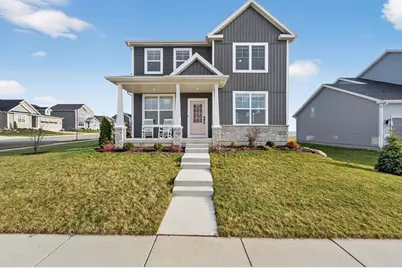 463 Crusader Point, Waunakee, WI 53597 - Photo 1