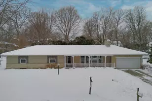 805 Kings Way, Madison, WI 53704 - Photo 1