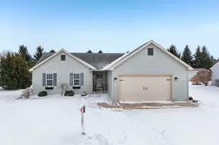 104 Ridgeline Dr, Columbus, WI 53925 - Photo 1