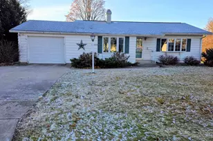 29 Lawndale Ave, Ripon, WI 54971 - Photo 1