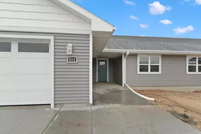 614 Roosevelt Street, Baraboo, WI 53913 - Photo 1