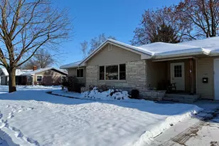 440 Bradford Dr, Waterloo, WI 53594 - Photo 1