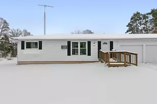 623 Cross St, Poynette, WI 53955 - Photo 1
