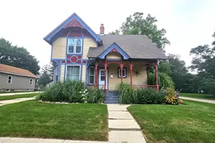 125 S Lincoln St, Elkhorn, WI 53121 - Photo 1