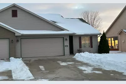 220 Brooke Drive, Omro, WI 54963 - Photo 1