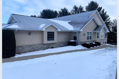 122 Summit Court #2502, Columbus, WI 53925 - Photo 1