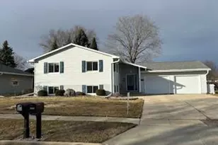 608 Beekman St, Waupun, WI 53963 - Photo 1