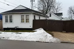 1204 Newman St, Janesville, WI 53545 - Photo 1