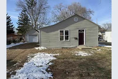 1816 S Grant Avenue, Janesville, WI 53546 - Photo 1