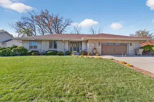 1802 Tarragon Dr, Madison, WI 53716 - Photo 1