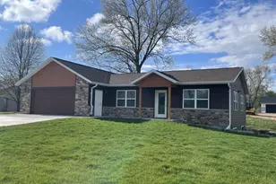 312 Brooke Cir, Montello, WI 53949 - Photo 1