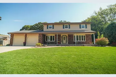 411 Oakland Avenue, Sun Prairie, WI 53590 - Photo 1