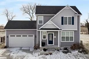 859 Shadowwood Trl, Sun Prairie, WI 53590 - Photo 1
