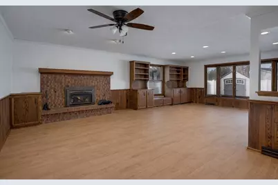 1913 Black Bridge Road, Janesville, WI 53545 - Photo 8