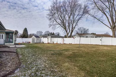 1913 Black Bridge Road, Janesville, WI 53545 - Photo 36