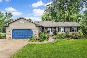 516 Woodvale Dr, DeForest, WI 53532 - Photo 1