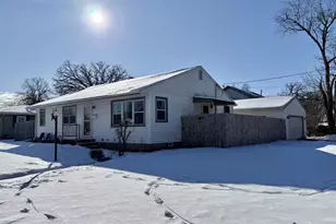 1027 Thomas St, Janesville, WI 53545 - Photo 1