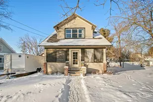 238 W Washington St, Poynette, WI 53955 - Photo 1