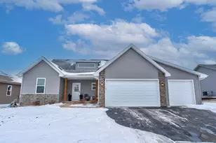 320 Cherry St, Edgerton, WI 53534 - Photo 1