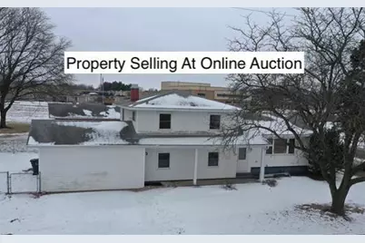 800 E Taylor Street, Prairie Du Chien, WI 53821 - Photo 1