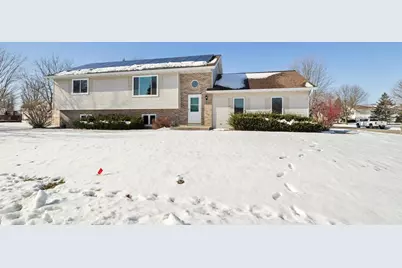 888 N Thompson Road, Sun Prairie, WI 53590 - Photo 1