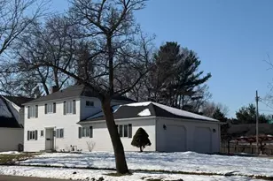 405 Lucile St, Fort Atkinson, WI 53538 - Photo 1