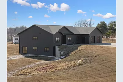 1095 Walnut Dell Road, Platteville,  53818 - Photo 1