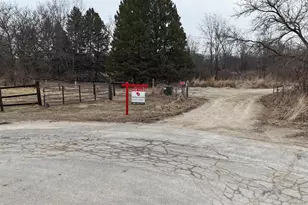 5550 W Partridge Hollow Dr, Janesville, WI 53548 - Photo 1