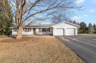 2613 E Grandview Dr, Milton, WI 53563 - Photo 1