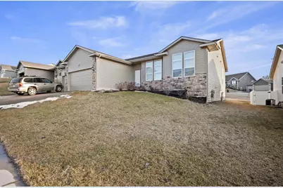 962 Margarets Way, Belleville, WI 53508 - Photo 1