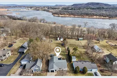 946 Water Street, Prairie Du Sac, WI 53578 - Photo 1