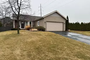 404 Scott Dr, DeForest, WI 53532 - Photo 1