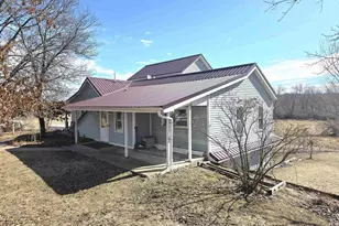215 E Logan St, Tomah, WI 54660 - Photo 1
