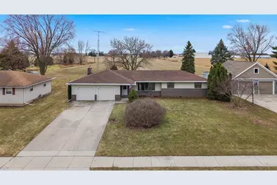820 Center Street, Juneau, WI 53039 - Photo 1