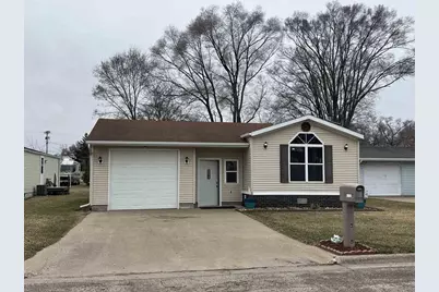 1529 S 12th Street, Prairie Du Chien, WI 53821 - Photo 1