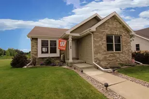 1189 Gas Light Dr, Sun Prairie, WI 53590 - Photo 1