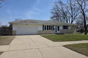 1841 Walnut St, Janesville, WI 53546 - Photo 1