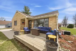 1330 Sycamore St, Janesville, WI 53545 - Photo 1
