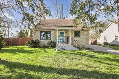 2009 Vahlen Street, Madison, WI 53704 - Photo 1