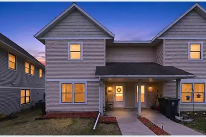 218 S Musket Ridge Drive #6, Sun Prairie, WI 53590 - Photo 1
