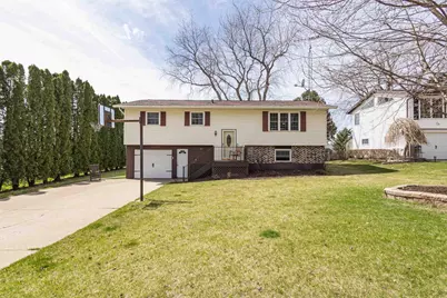 907 S School Street, Cuba City,  53807 - Photo 1