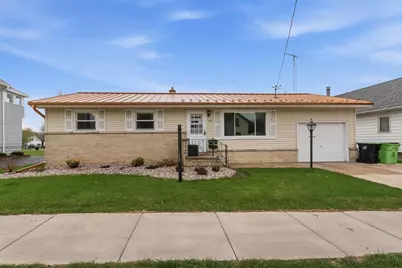 127 E Davis Street, Beaver Dam, WI 53916 - Photo 1