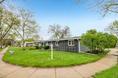 4614 Hamlet Place, Madison, WI 53714 - Photo 1