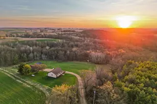 E5390 Parker Dr, Viroqua, WI 54665 - Photo 1