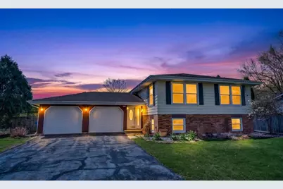 5755 Pembroke Drive, Fitchburg, WI 53711 - Photo 1