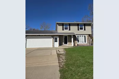 227 Lakeview Avenue, Hortonville, WI 54944 - Photo 1