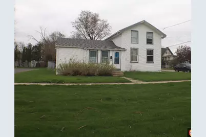 221 Center Avenue, Janesville, WI 53548 - Photo 1