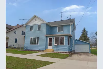 828 S Spring Street, Beaver Dam, WI 53916 - Photo 1