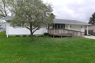 202 Sharp Ave, Reeseville, WI 53579 - Photo 1